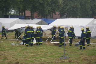 Aufbau der Zelte für den BR 500