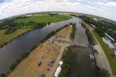  Erstmals wird die Brücke in diesem Jahr über ein Gewässer errichtet 