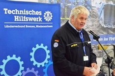 THW-Präsident Albrecht Broemme begrüßte beim Besuchertag die zahlreichen Gäste